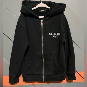 Balmain Kids
logo print zipped hoodie